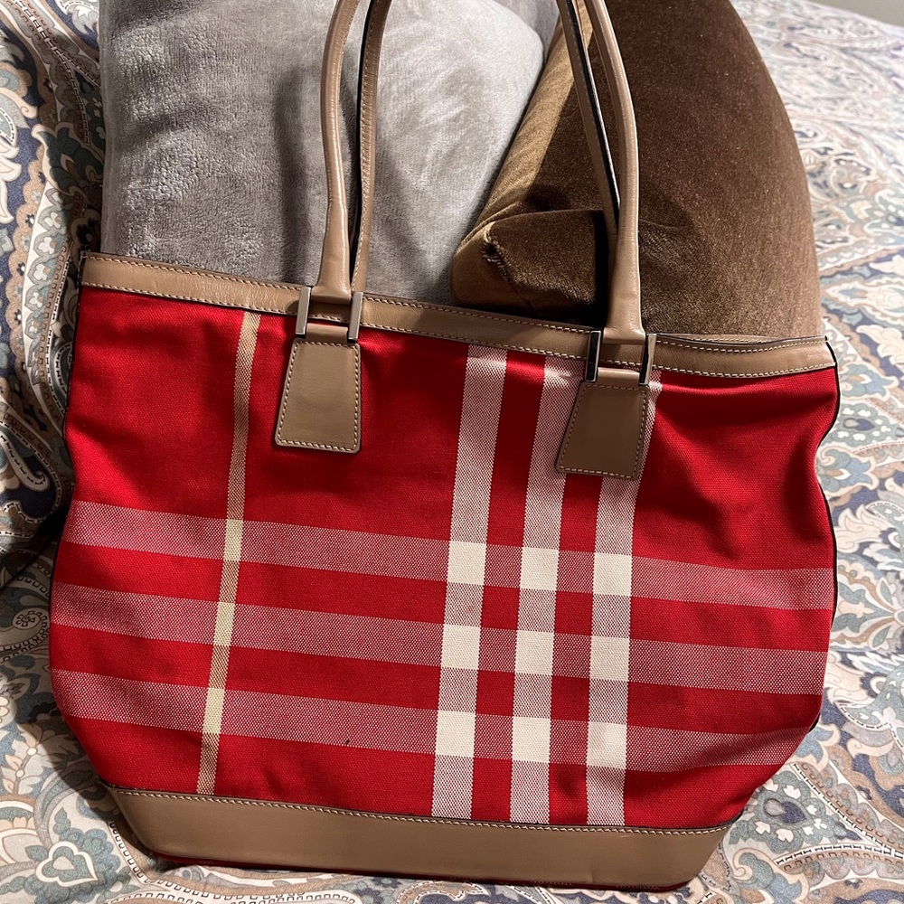 Beautiful Red Burberry Check Bag - Picture 2 of 16